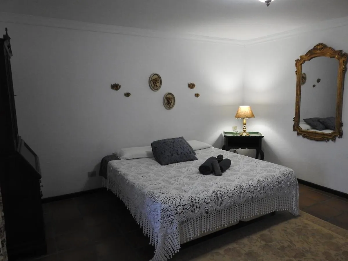 Habitaciones Dona Cris Puerto del Carmen  Maison d'hôtes